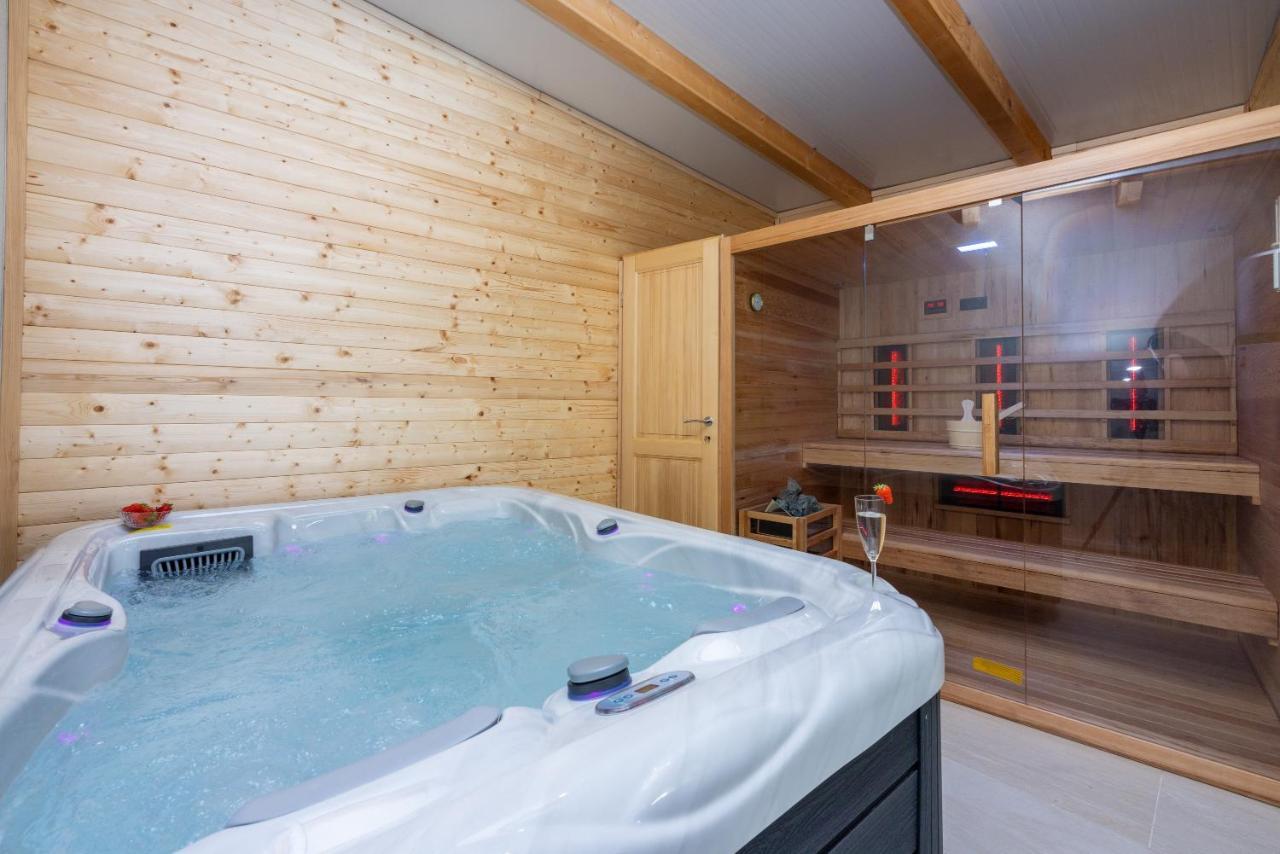 Villa Antani With Heated Pool, Sauna & Jacuzzi Crikvenica Esterno foto