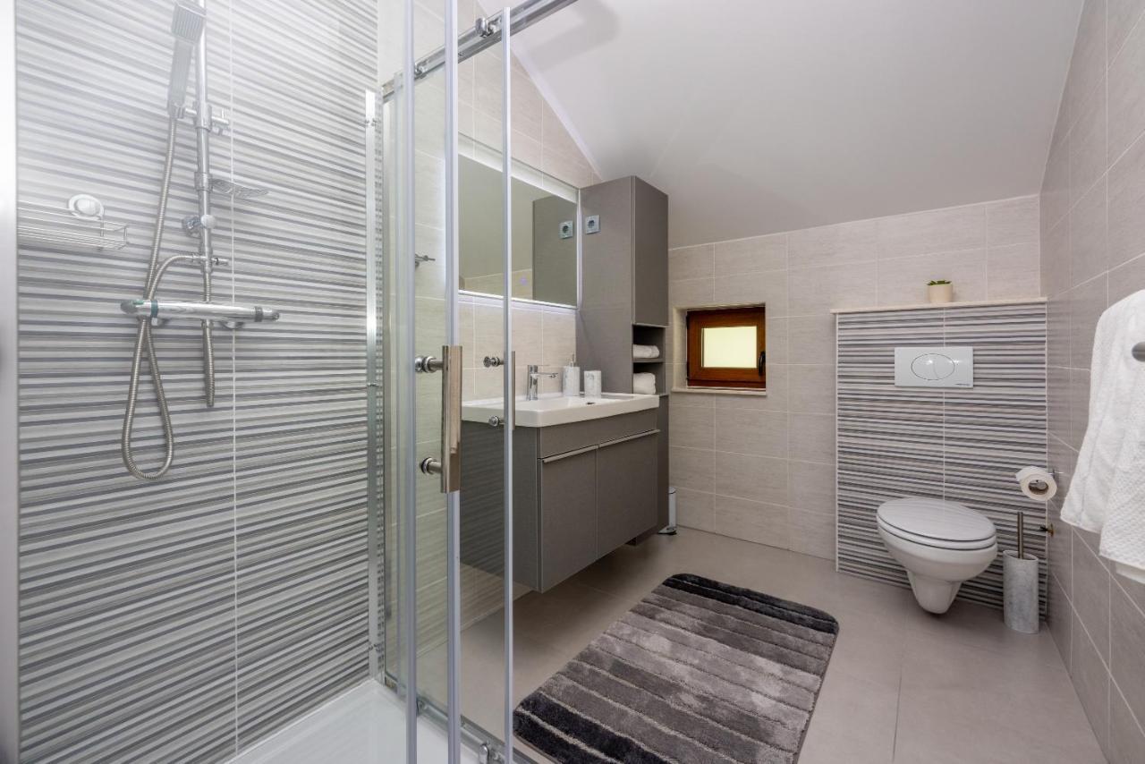 Villa Antani With Heated Pool, Sauna & Jacuzzi Crikvenica Esterno foto