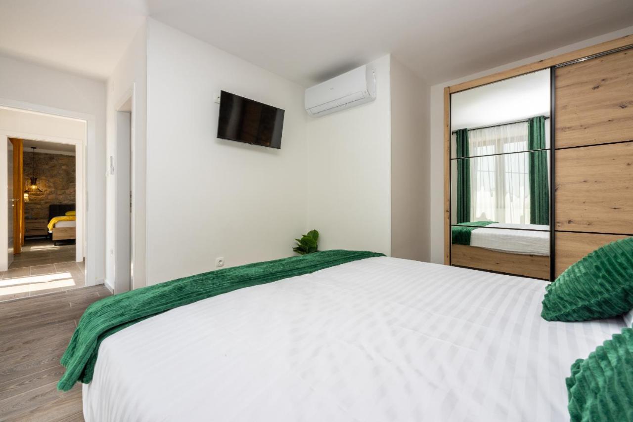 Villa Antani With Heated Pool, Sauna & Jacuzzi Crikvenica Esterno foto