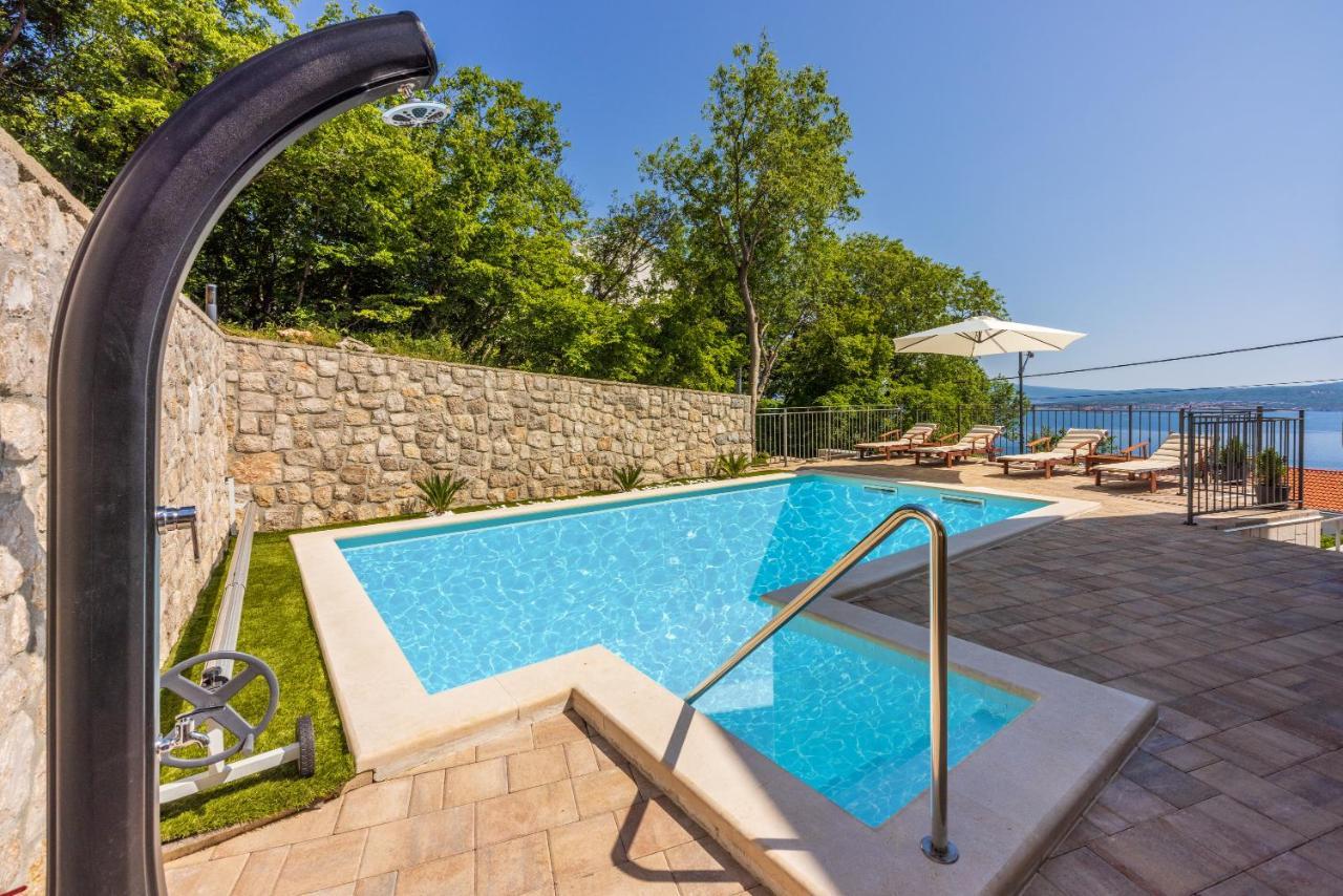 Villa Antani With Heated Pool, Sauna & Jacuzzi Crikvenica Esterno foto
